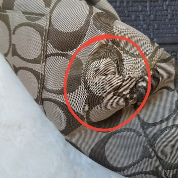 COACH Vintage Legacy Bucket Bag - Picture 10 of 16